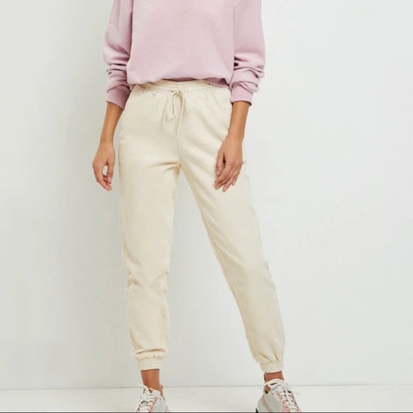 PacSun Pants - Cream corduroy joggers